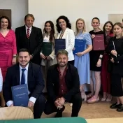 doc. Jenčová a doc. Vašaničová počas bakalárskych štátnych skúšok (v roku 2025)