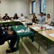 doc. Jenčová a doc. Vašaničová počas bakalárskych štátnych skúšok (v roku 2025)