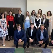 doc. Jenčová a doc. Vašaničová počas bakalárskych štátnych skúšok (v roku 2025)