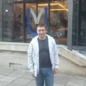 Externý doktorand Ing. Letkovský na Univerzite manažmentu vo Varne (v roku 2024)
