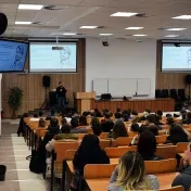 Dalibor Cicman z GymBeam prednášal našim študentom