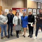 Prezentácia možností praxe/stáže v hoteloch a rezortoch na Sardínii a pri jazere Lago di Garda na FMEO. Majitel ITI-hotels Marco Loi, Generálny riaditeľ Fabio Panzino, Majiteľ agentúry EUROPE 3000 Darvin Foglieni, Asistentka EUROPE 3000 Blanka Bednérová 