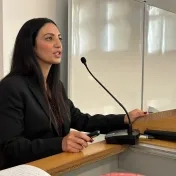 Zástupcovia partnerskej agentúry MK Malta Recruitment Agency počas prednášky, na ktorej prezentovali ponuku letných stáží na Malte v roku 2026 pre študentov FMEO