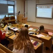 Vedecká skupina študentov