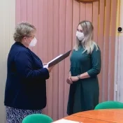 Absolventi doktorandského štúdia