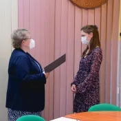 Absolventi doktorandského štúdia