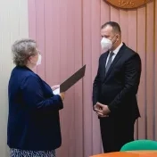 Absolventi doktorandského štúdia