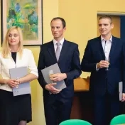 Odovzdávanie diplomov