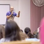 Motivačná prednáška Pavla ,,Hiraxa" Baričáka