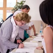 Dilemy inkluzívneho procesu v edukácii so zameraním na socializáciu osôb so špeciálnymi potrebami