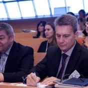 Dilemy inkluzívneho procesu v edukácii so zameraním na socializáciu osôb so špeciálnymi potrebami