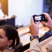 Dilemy inkluzívneho procesu v edukácii so zameraním na socializáciu osôb so špeciálnymi potrebami