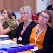 Dilemy inkluzívneho procesu v edukácii so zameraním na socializáciu osôb so špeciálnymi potrebami