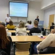 Stetnutie s absolventom stáže