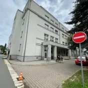 Stetnutie s absolventom stáže