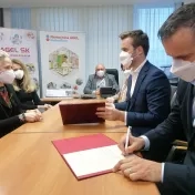 Memorandum o vzájomnej spolupráci medzi FZO PU v Prešove a nemocnicami skupiny Agel SK