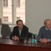 Pohľad na účastníkov