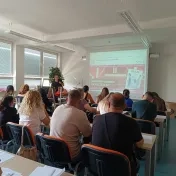 Noví študenti na Prešovskej univerzite: Ústav rómskych štúdií privítal 27 nových študentov