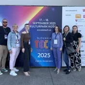 Dr. Korečko, doc. Šofranková, Mgr. Melnyk, doc. Jenčová, Dr. Miškufová a Dr. Košíková počas SlovakiaTech Fórum-Expo v Košiciach (v roku 2025)