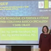 doc. Horváthová a doc. Mokrišová počas workshopu „Rozvoj digitálnych kompetencií prostredníctvom inovácií vo výučbe finančných predmetov so zameraním na FinTech“ (v roku 2025) doc. Horváthová a doc. Mokrišová počas workshopu „Rozvoj digitálnych kompetencií prostredníctvom inovácií vo výučbe finančných predmetov so zameraním na FinTech“ (v roku 2025)