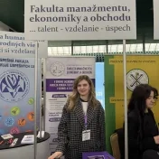 Mgr. Kateryna Melnyk počas veľtrhu vzdelávania Roadshow Kam na vysokú (v roku 2025)