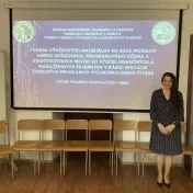 doc. Jenčová počas workshopu v rámci projektu KEGA 001PU-4/2025 (v roku 2025) doc. Jenčová počas workshopu v rámci projektu KEGA 001PU-4/2025 (v roku 2025)