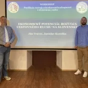 Dr. Vravec a Dr. Korečko počas workshopu v rámci projektu VEGA 1/0241/25 (v roku 2025)