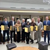 Master of Business Etiquette: Mgr. Ivana Šaffová, MBA a absolventi prestížneho seminára