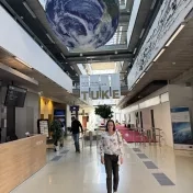 Dr. Košíková počas Business Breakfast Innomeets: AI for Industry and Business (v roku 2025)