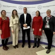 Dr. Miškufová, Mgr. Melnyk, Mgr. Vladimír Dufala (PSK), doc. Jenčová a doc. Šofranková počas prednášky "Projektový manažment v praxi“ (v roku 2025)