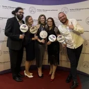 Dr. Bačinský, Dr. Miškufová, Mgr. Melnyk, Dr. Košíková a Dr. Korečko počas Manager party (v roku 2025)