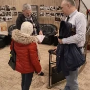 Dr. Vravec počas nahrávania rozhlasových relácií pre STVR - Regina Východ na témy z oblasti financií (v roku 2026)