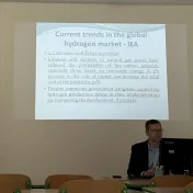 Prednáška „Global trends in the energy sector and energy transition - think globally, act locally“ (v roku 2026)