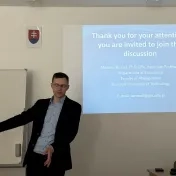 Prednáška „Global trends in the energy sector and energy transition - think globally, act locally“ (v roku 2026)