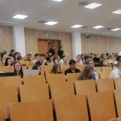 Prednáška odborníkov z praxe spoločnosti KPMG