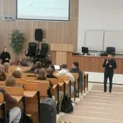 Prednáška odborníkov z praxe spoločnosti KPMG