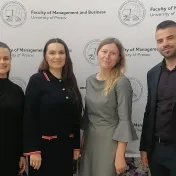 doc. Jenčová a Dr. Miškufová na prednáške odborníkov z praxe spoločnosti KPMG (v roku 2026)