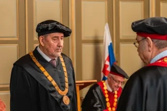 Jozef Matulník získal čestný doktorát Prešovskej univerzity (FOTOGALÉRIA)