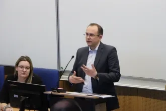 Štátny tajomník Chovanec diskutoval so študentmi o Európskej únii