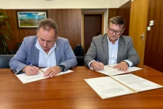 Prešovská univerzita uzavrela s mestom Prešov memorandum  o vzájomnej spolupráci