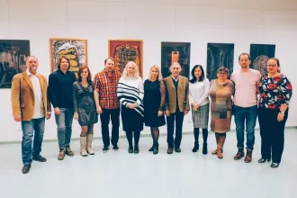 PG art – Výstava diel výtvarných pedagógov v Univerzitnej knižnici PU