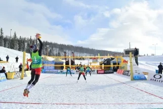 Snow volleyball - vicemajstri Slovenska sú študenti PU
