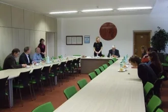 Odovzdávanie štatútov cvičnej školy