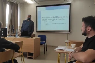 Prednáška dr hab. Pawla Korobczaka "Concealed Ethical Dimension in Martin Heidegger’s Thought"