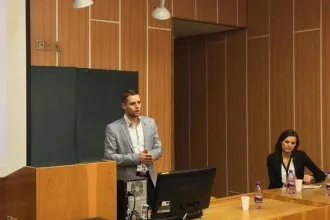 Týždeň vedy a techniky na Slovensku - prednáška: Budúcnosť Európskej únie v kontexte brexitu, hybridnej vojny a amerických prezidentských volieb - doc. Klus - 21.11.2016
