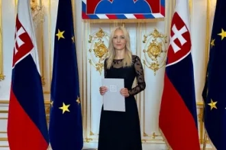 Nová profesorka na našom inštitúte. Srdečne blahoželáme!