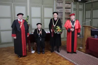 Mauro Giovannini získal čestný doktorát na PU