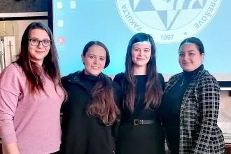 Verejná prezentácia záverečných prác