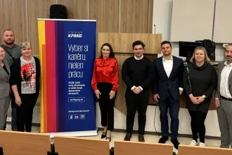 Dr. Miškufová, Dr. Korečko, doc. Šofranková a doc. Jenčová na prednáške spoločnosti KPMG (v roku 2024)