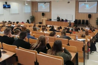 Prednáška s odborníkmi z praxe v oblasti financií, investovania a bankovníctva